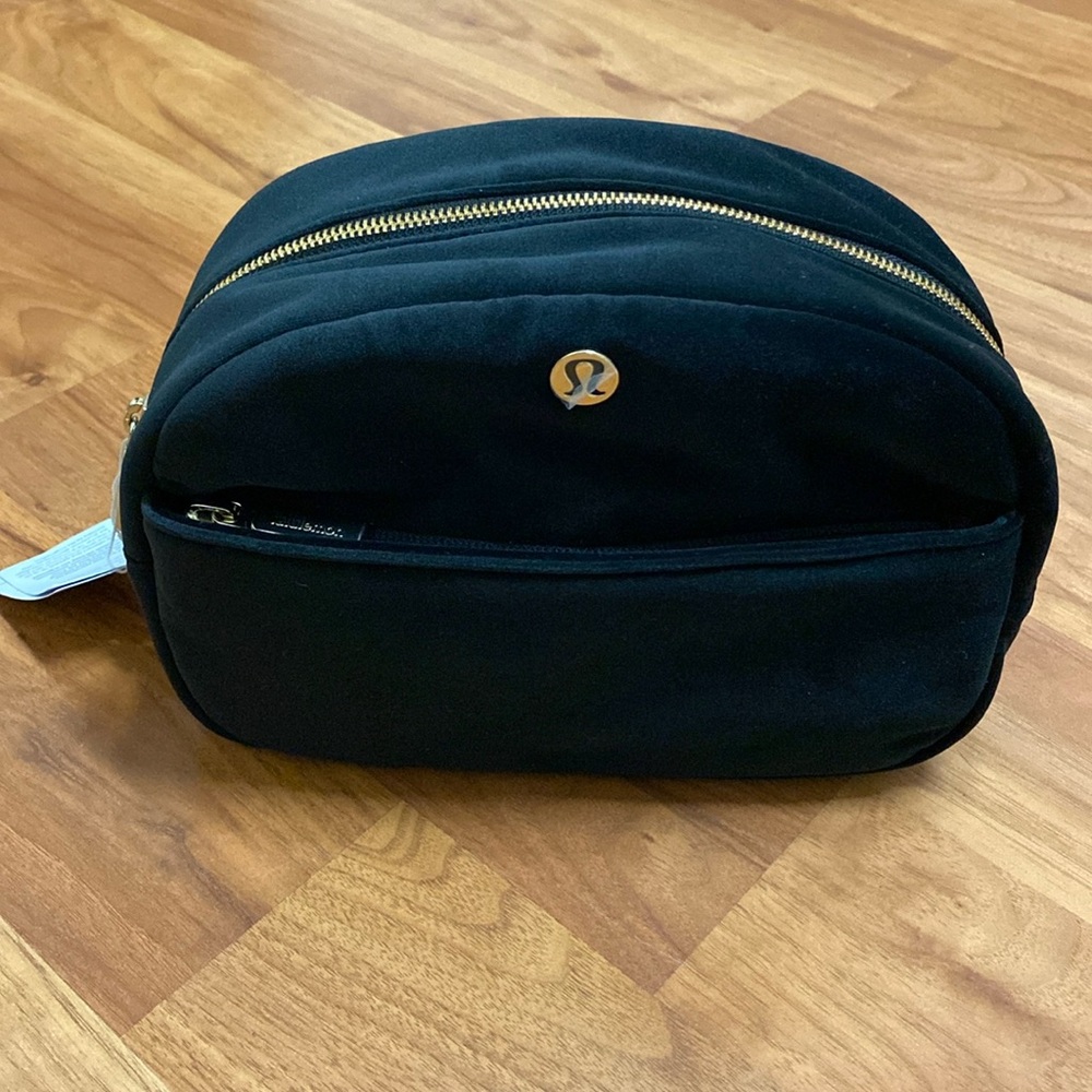 ❤️ Lululemon Go Getter Pouch Velour Black NWT